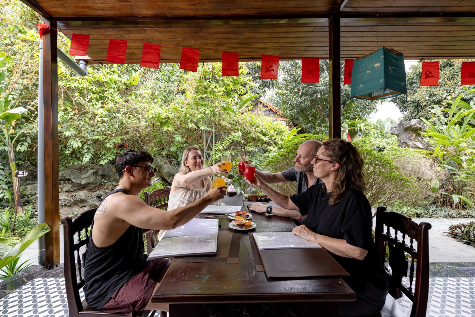 Khu du lịch Hoa Và Đá Ninh Binh Exterior foto